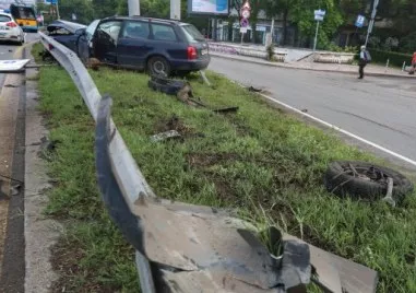 Двама загинали, а 23-ма са пострадали при катастрофи за денонощие в страната