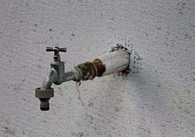 Жители на Девин затвориха главния път за Смолян и Кричим