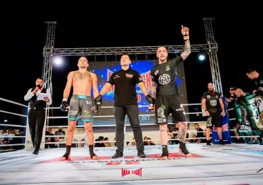 Георги Валентинов отхапа ухото на Митко Илиев и бе дисквалифициран от Max Fight 62