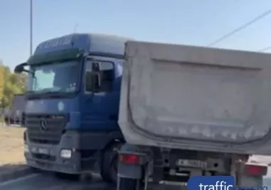 Шофьор на тир почина внезапно зад волана в Русенско