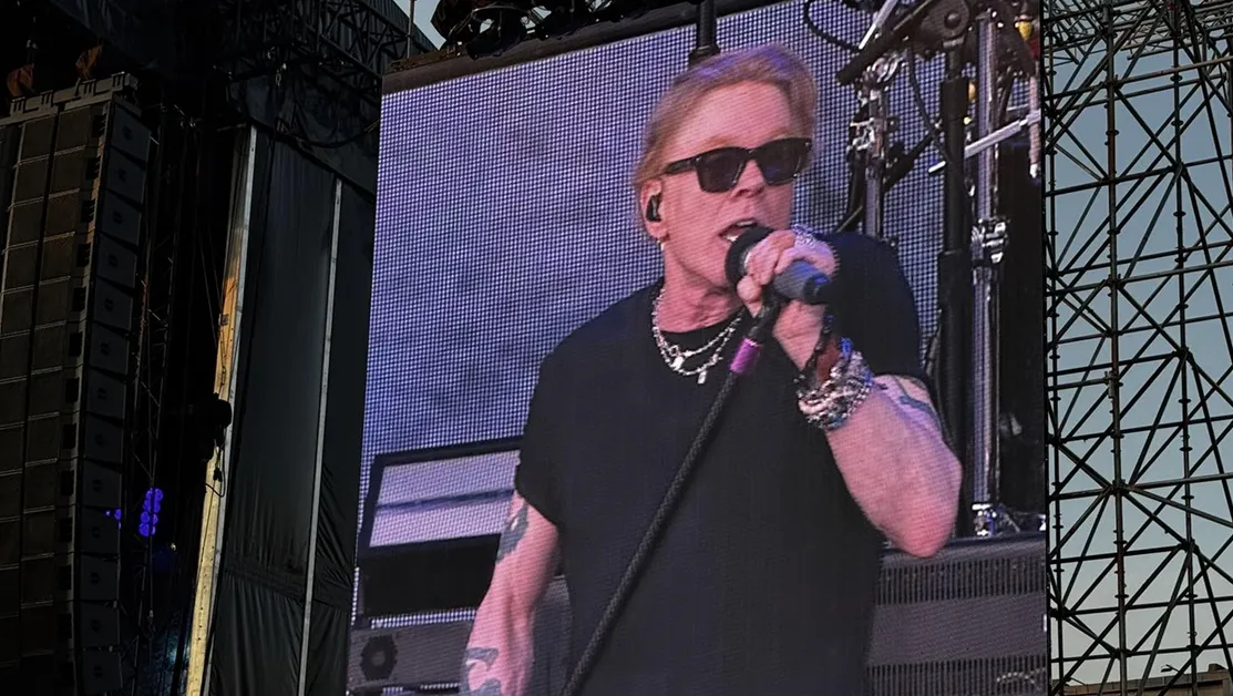 Цитиридис за концерта на Guns N' Roses в София: Най-долнопробното шоу, стъпвало на стадиона