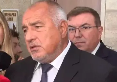 ПП ДБ Възраждане Величие са едно и също проруски партии