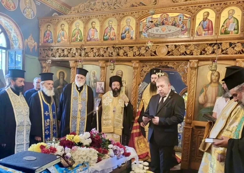 Десетки си взеха последно сбогом с йеромонах Антим от Кричимския манастир