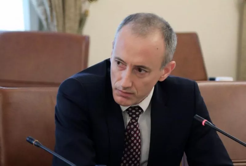 Окончателно! Таксите за платено обучение в университетите падат с 40%