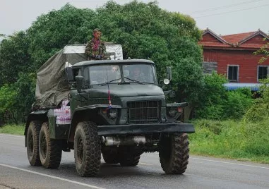 Ескалация на напрежението: Боеве на границата между Камбоджа и Тайланд