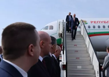 Премиерът пристигна на официално двудневно посещение в Република Молдова