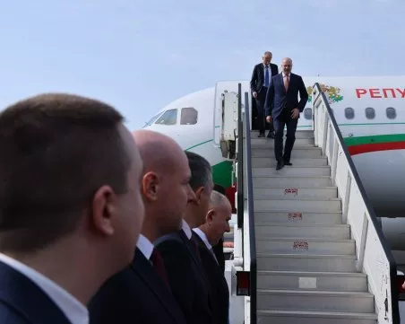 Премиерът пристигна на официално двудневно посещение в Република Молдова