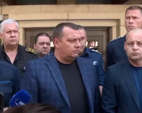 Въздушната помощ за пожарите от Европа пристига на летището в Пловдив ВИДЕО