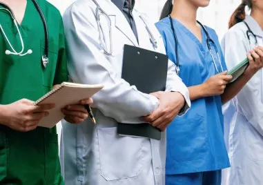 Тази вечер младите лекари се събират на национален протест Той