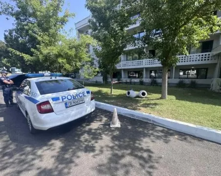 Падналият от тераса и в кома 15-годишен е опитал да избегне нощна проверка