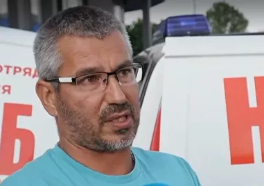 Абсурд: Защо доброволците трябва да плащат такси за дарен пожарен автомобил