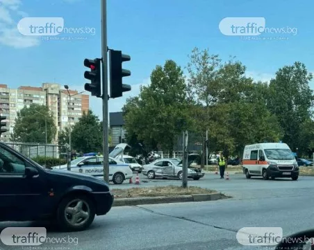 Катастрофа на ключово кръстовище на изхода на Пловдив, движението е затруднено