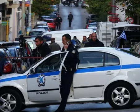Полицаи гониха кола, управлявана от 8-годишно дете в Атина