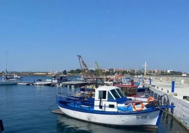 Мъж почина след токов удар на пристанището в Несебър