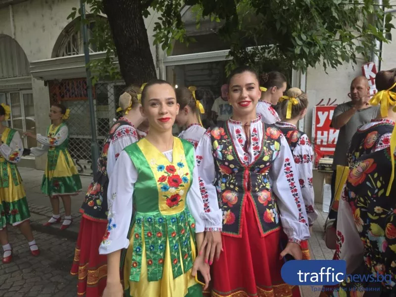 Заради лошото време в Пловдив: Променят мястото на концерта за Фолклорния фестивал