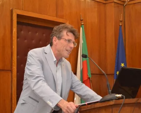 Голямата базилика събира преподаватели по класически езици на международен форум