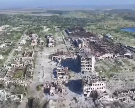Русия твърди, че е превзела украинския град Часов Яр