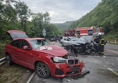 Тежка верижна катастрофа затрудни движението в северната страна на Прохода на