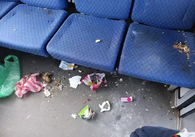 След поредна вълна от сигнали за замърсени влакове Български държавни