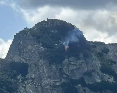 Обхождат с дрон Пирин в търсене на тлеещи огнища