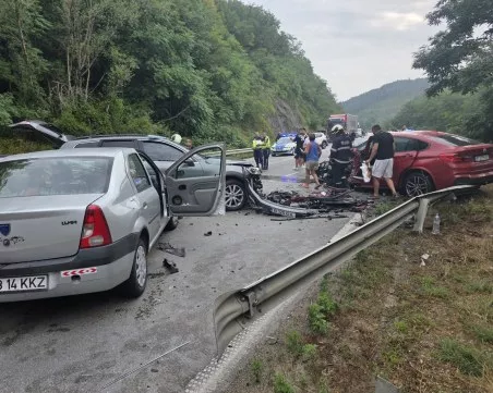 След тежката верижна катастрофа на Хаинбоаз: Българче е в реанимацията