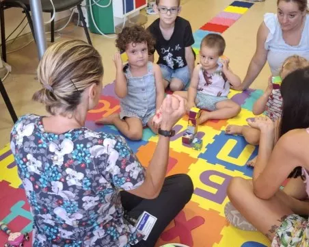 Проведоха специално обучение за деца със слухови проблеми в УМБАЛ 