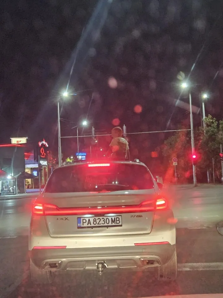 Заловиха и глобиха водача на джипа, потеглил с дете върху тавана в Пловдив