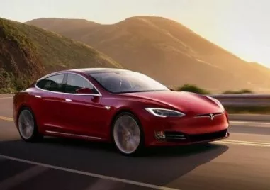 Съд във Флорида осъди в петък американско време компанията Тесла