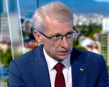 Денков: Абсурден е спорът между МВР и военното министерство за летателната техника за пожарите