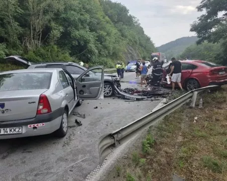 Повдигнаха обвинение на румънеца, причинил тежката катастрофата с 10 ранени на Хаинбоаз