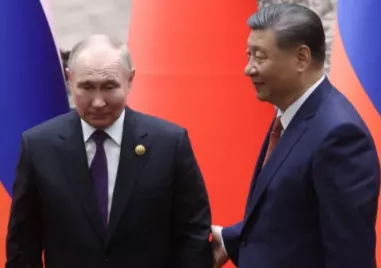 Китай и Русия започват съвместни военноморски учения в Японско море