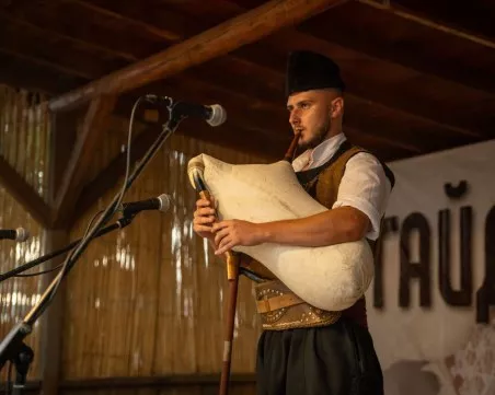 Над 60 гайдари от цяла България се надсвирваха в Гела