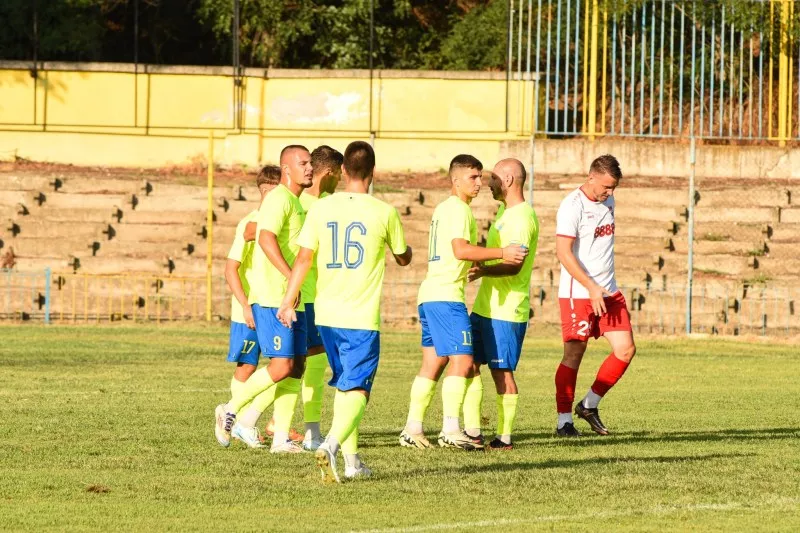 Марица започна новия сезон с убедителна победа