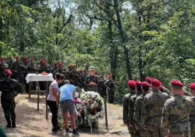 С тридневен поход посветен на Хаджи Димитър родолюбиви българи извървяха