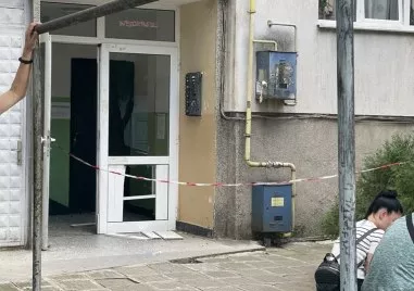 Взрив разтърси жилищен блок в оживения квартал Пролет в Горна