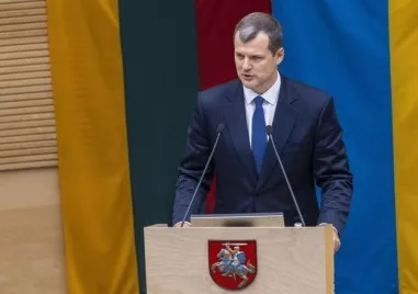 Литовският премиер Гинтаутас Палуцкас потвърди днес оставката си което доведе до падането на