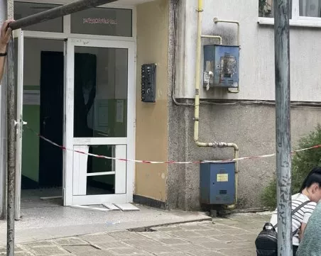 Мощен взрив в блок в Горна Оряховица
