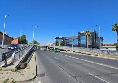 След редица медийни публикации за влошеното състояние на пътната настилка