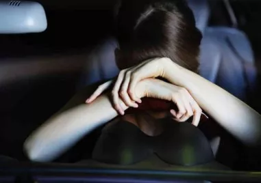 Млада жена шофирала под въздействието на наркотици е задържана в