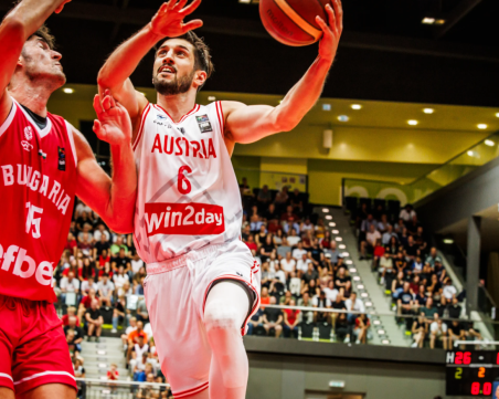 Баскетболните национали стартираха със загуба световните квалификации