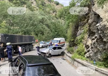 В София са регистрирани две тежки катастрофи и 32 леки