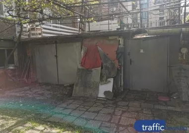 Лека кола и мотор изгоряха след пожар в Асеновград Малко