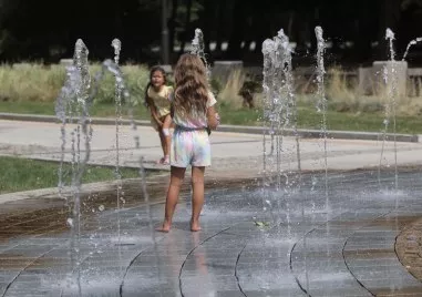 Светът е преживял третия най топъл месец юли откакто се води
