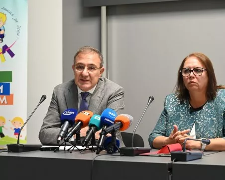 Министър Гуцанов: Над 1200 са сигналите за деца в риск, заедно трябва да ги защитим