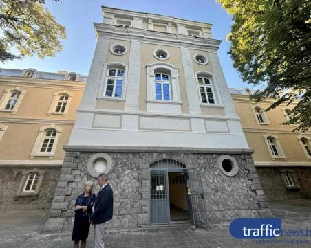 Шест училища посрещат временно възпитаниците от Хуманитарната гимназия и ОУ „Княз Александър I