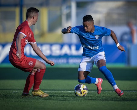 Спартак Варна търси спешно спонсори