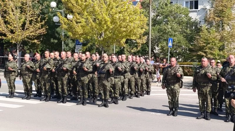 България изпрати военни на мисия в Косово