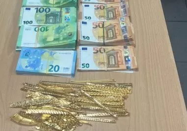 Митничари спряха нов опит за пренасяне на недекларирани 81 170