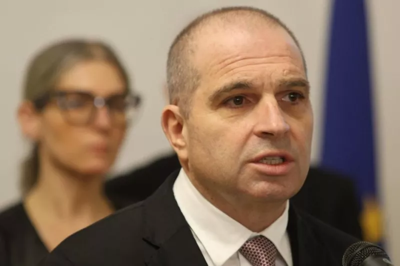 Министърът на транспорта и съобщенията Гордан Караджов обяви че ще