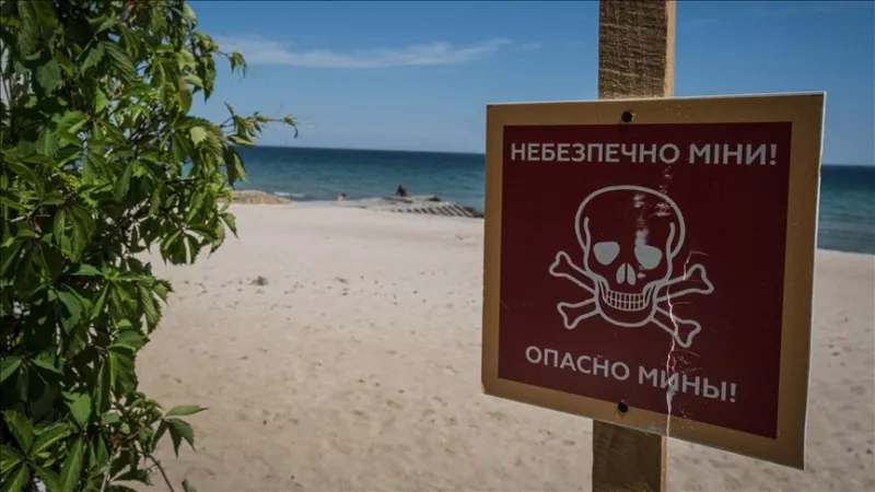 Трима загинали при взрив на боеприпаси на забранени плажове в Одеска област